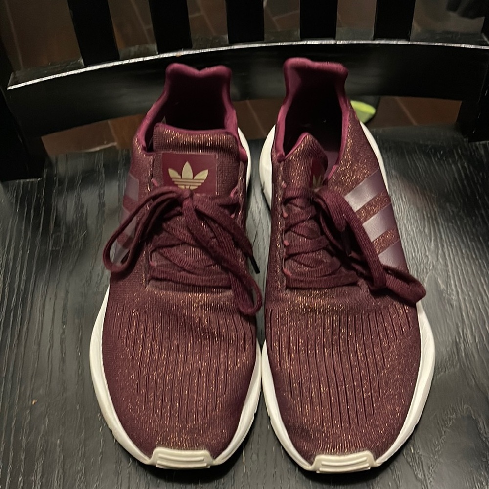 Adidas Tennis Shoes